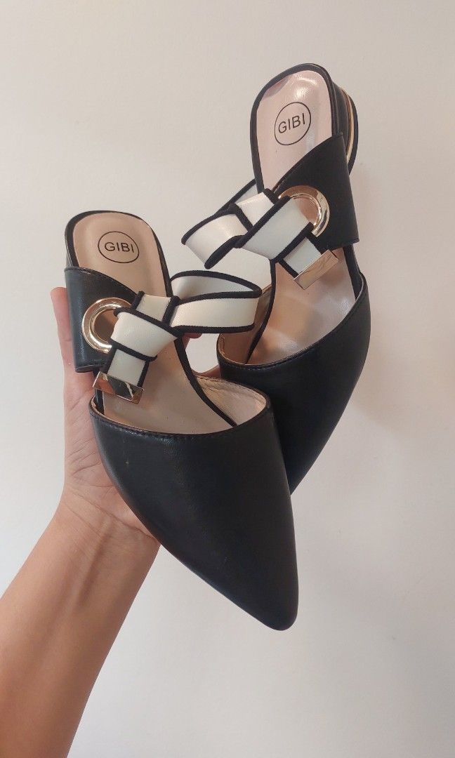 Brandnew original GiBi (Category: Flats & Sandals) located in Quezon City. Submitted by kimlynandaya (Listing ID 1467905729, Image 2). Description: brandnew original GIBi no box.