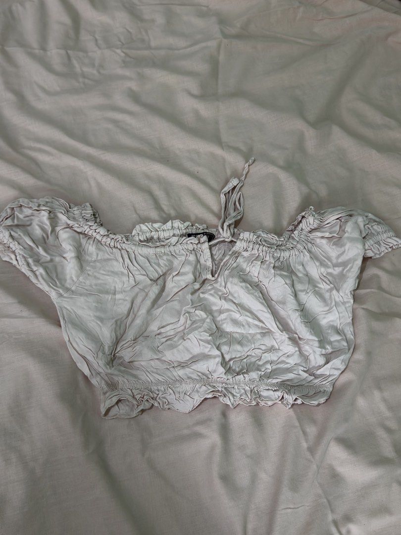 Brandy Melville tops (Category: Blouses) located in Quezon City. Submitted by pinkpreloved08 (Listing ID 1467880449, Image 3). Description: .