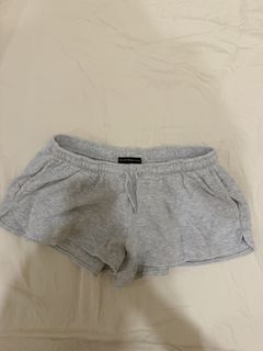 (Category: ) located in . Submitted by emma.preloved (Listing ID 1467968254, Image 1). Description: .