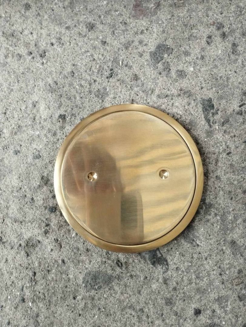 brass clean out round Specs: 4" (Category: Construction Tools & Equipment) located in Manila. Submitted by joeyroque09 (Listing ID 1467850654, Image 3). Description: brass clean out round Specs: 4".