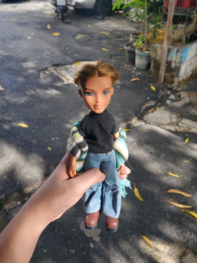 Bratz boyz (Category: Designer & Blind Box Toys) located in Manila. Submitted by ashanti444 (Listing ID 1467905473, Image 3). Description: with clothes and shoes + free 1 denim pants.
