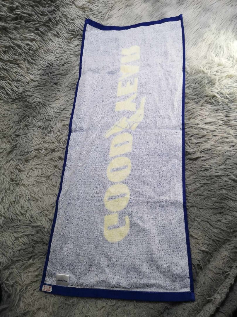 Bright Blue Muffler Towel (Category: Bedding & Towels) located in Santa Cruz. Submitted by jmy_surplus.2 (Listing ID 1467916744, Image 3). Description: Size ; L- 14.3 W - 34 Color ; Blue Type ; Towel Brand ; No brand Material ; Cotton Style ; Blue Cotton Towel LG 117 JMY 3 Batch #225.