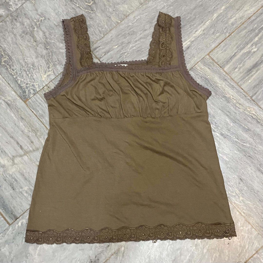 Brown Lace Top (Category: Sleeveless) located in Bacoor. Submitted by s4dee (Listing ID 1468002115, Image 1). Description: size: small - cotton fabric - stretchy.
