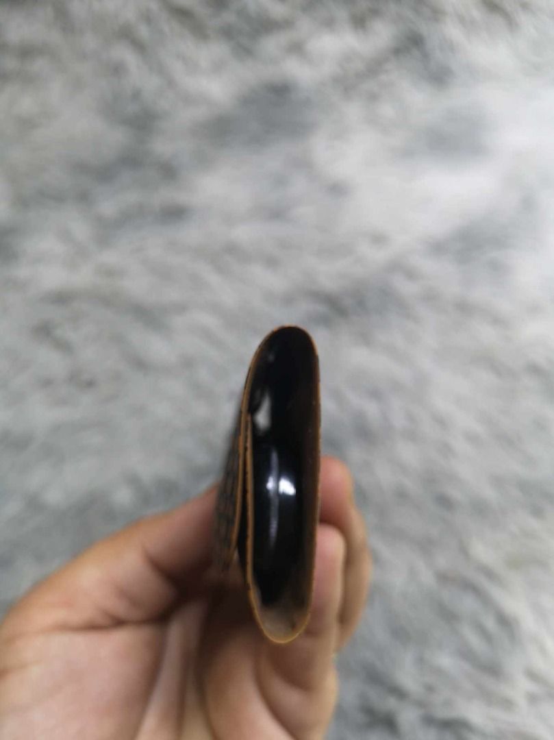 Brown leather Snap Closure Pouch (Category: Purses & Pouches) located in Santa Cruz. Submitted by jmy_surplus.2 (Listing ID 1467996725, Image 2). Description: Size ; L- 2.5 W - 5 Color ; Brown Type ; Pouch Brand ; No brand Material ; Leather Style ; Small Brown leather Pouch LG 116 JMY 3 Batch #225.