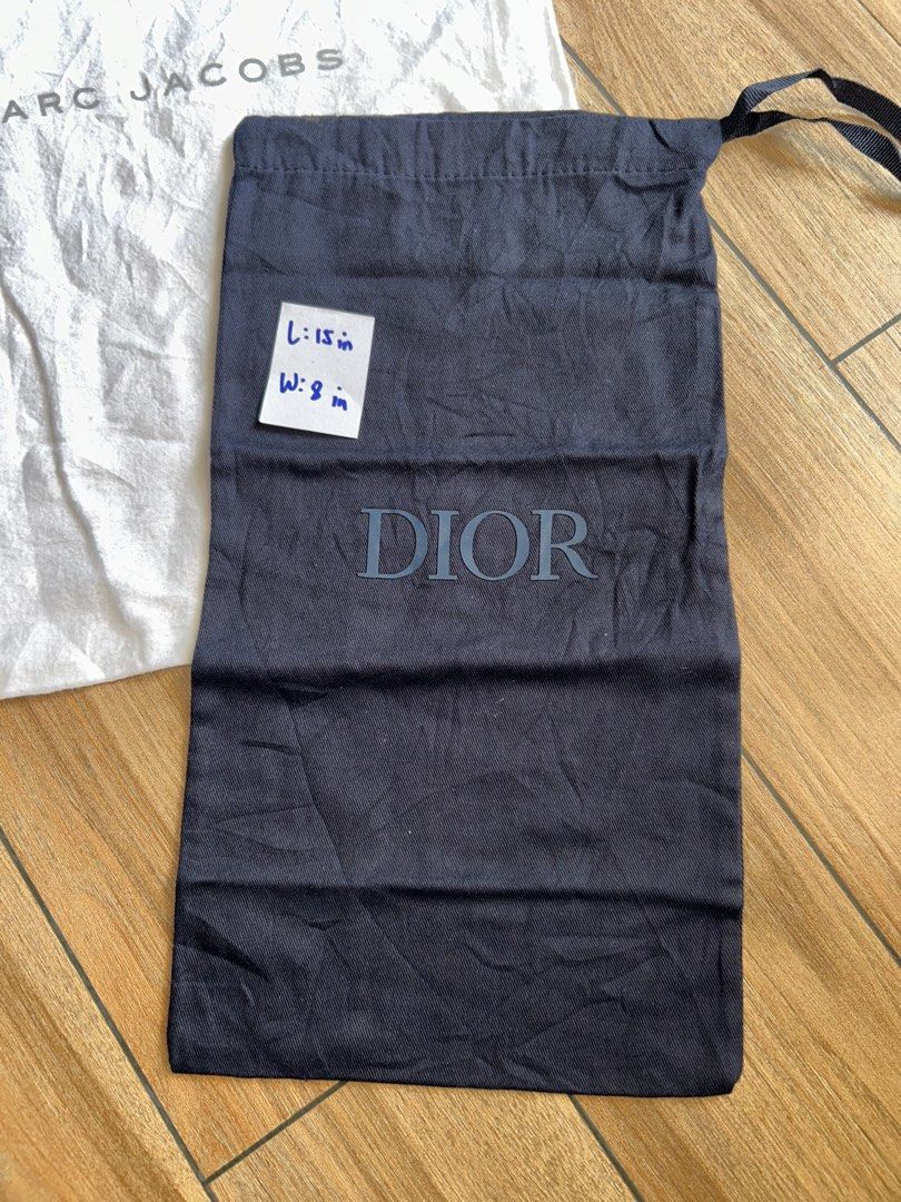 BUNDLE DUST BAG (Category: Purses & Pouches) located in General Santos City (Dadiangas). Submitted by grasya_12 (Listing ID 1467982261, Image 2). Description: BUNDLE DUST BAG - Indicated sa pic yong sizes - some need wash .