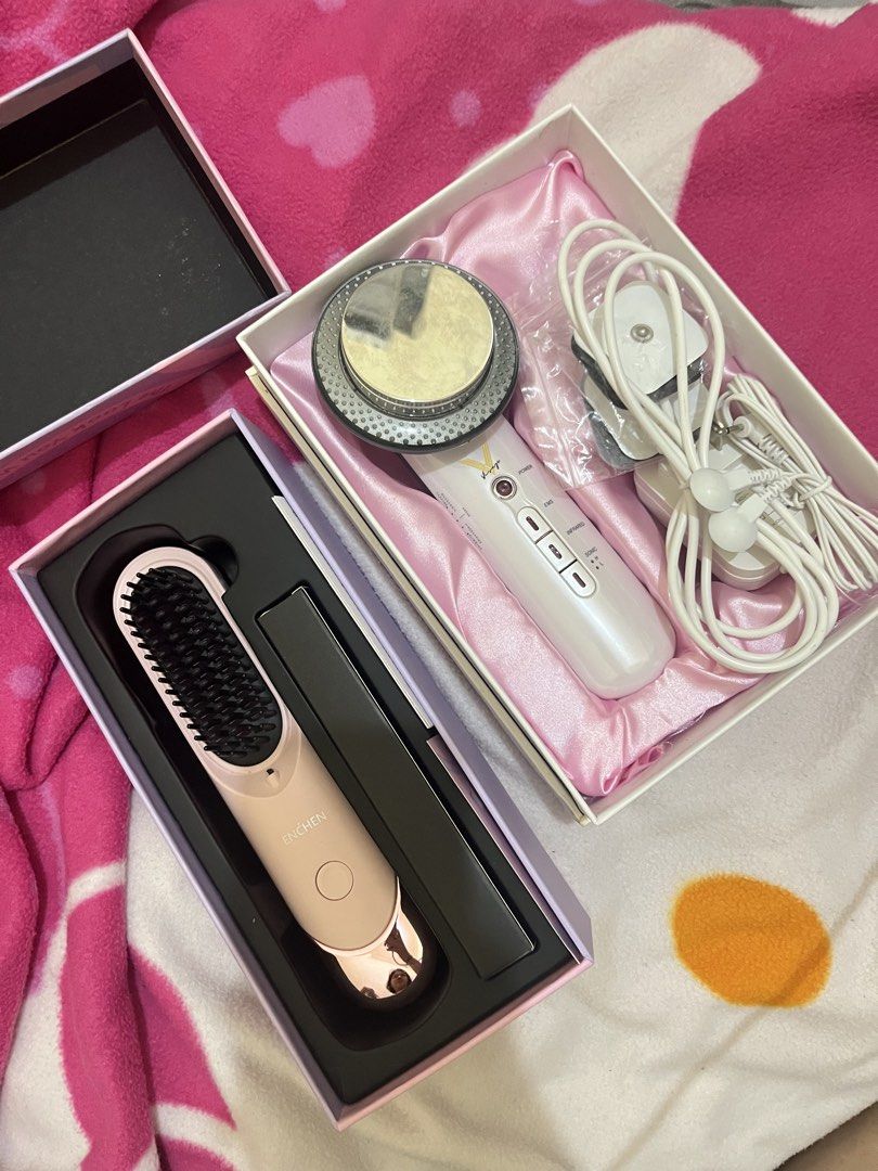 Bundle only for 1500 - Wireless rechargeable brush and rf slimming (Category: Face Care) located in Pasig City. Submitted by yanyanreads (Listing ID 1467990765, Image 1). Description: Wireless rechargeable brush and Visage RF slimming machine. Take both for 1500 only!!! Visage RF bought from orange app last year for 3k Enchen brush bought last year for 800 RFS: barely used. The RF is really effective but I dont have time to use it Shipping option