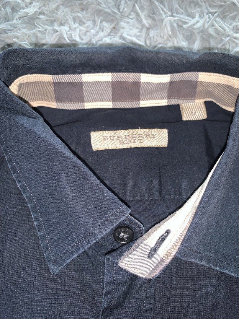 Burberry brit longsleeve (Category: Coats, Jackets and Outerwear) located in Antequera. Submitted by litsthrift (Listing ID 1467904754, Image 3). Description: Authentic burberry brit.