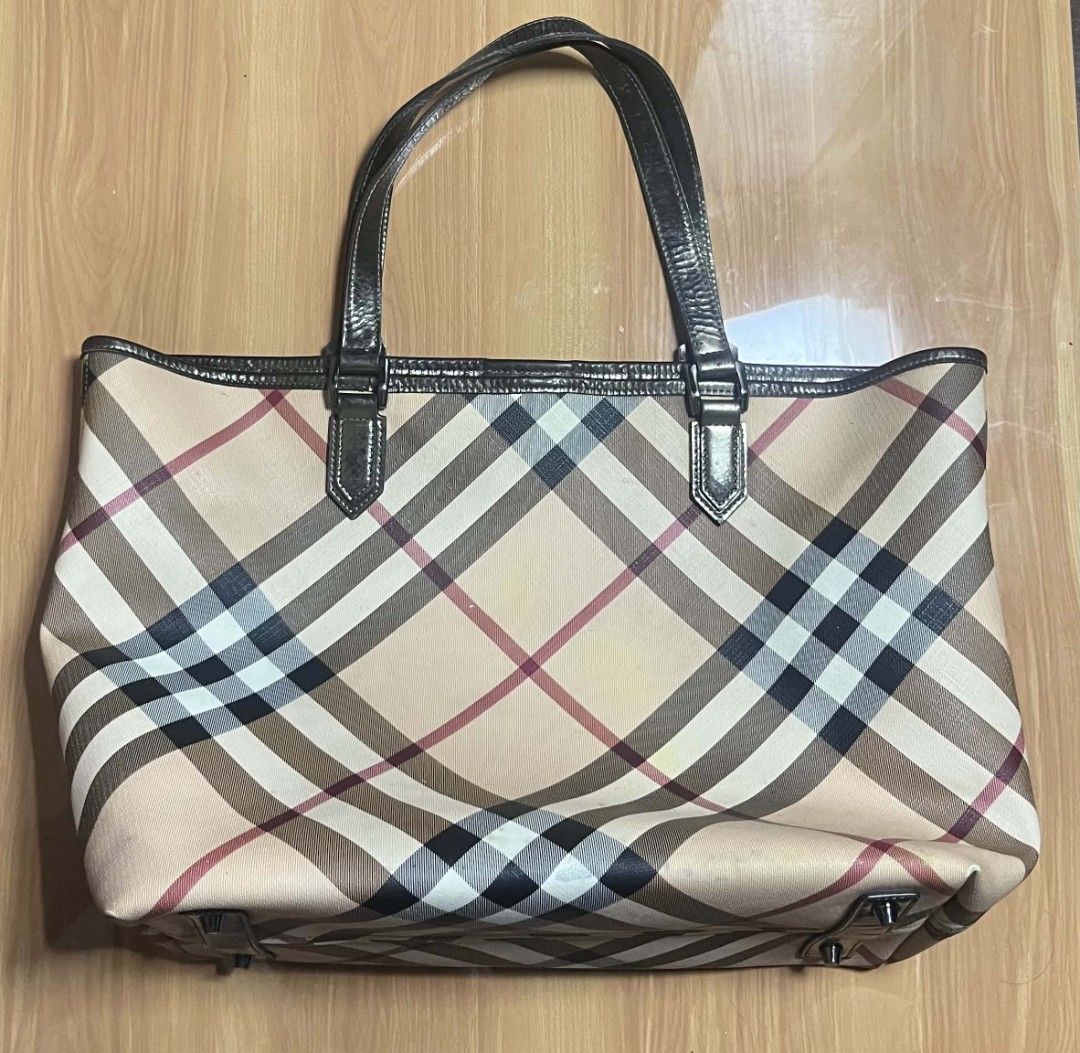 Burberry Check Tote Bag (Category: Tote Bags) located in Manila. Submitted by senggggg. (Listing ID 1468028694, Image 1). Description: good condition working zip sign of use and stain issue check details and size.