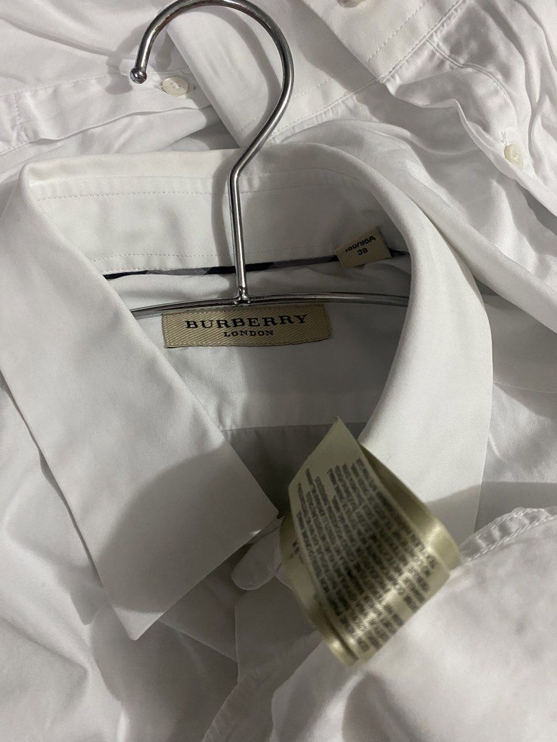 Burberry Longsleeves Polo (Category: Formal Shirts) located in Mandaluyong City. Submitted by aiztyle (Listing ID 1467872006, Image 2). Description: Burberry White Longsleeves polo Medium on tag (15 1/2 - 39) Measurement: Chest 21” Length 30” Super SALE Php500.00 only.