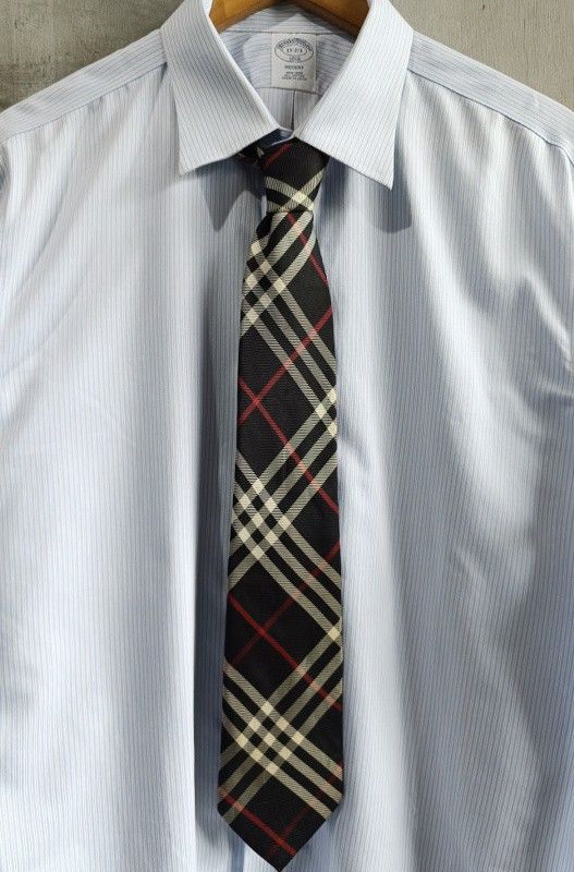 Burberry Nova Check Black Silk Neck Tie (Category: Ties) located in Bacoor. Submitted by nineties_kid (Listing ID 1467910743, Image 2). Description: >===> Burberry Nova Check Black Silk Neck Tie Length: 58 inches Width: 3.5 inches *100% Made in Japan ______ -Modes Of Delivery: J&T/Lalamove/ LBC (Cash on Pick-up/COD) -Meet-up (Bacoor Cavite Area/Mandaluyong-Shaw,Hulo,Makati Ave) -Modes Of Payment: GCASH NO LAST MINUTE CANCELLATION!! NO TO JOY RESE