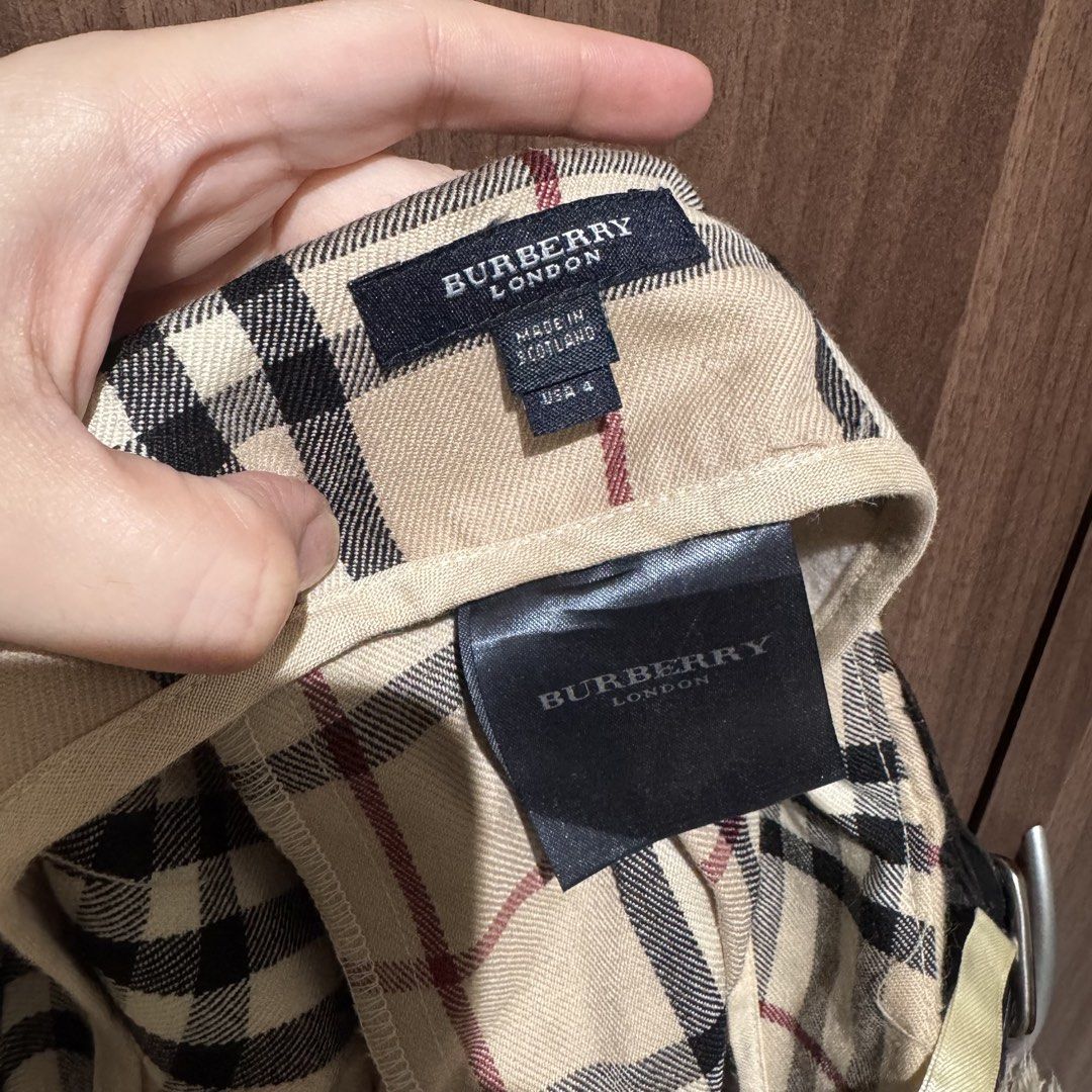 Burberry Skirt (Category: Luxury Apparel) located in Valenzuela. Submitted by shop.spark.joy (Listing ID 1467916546, Image 2). Description: Small to medium.