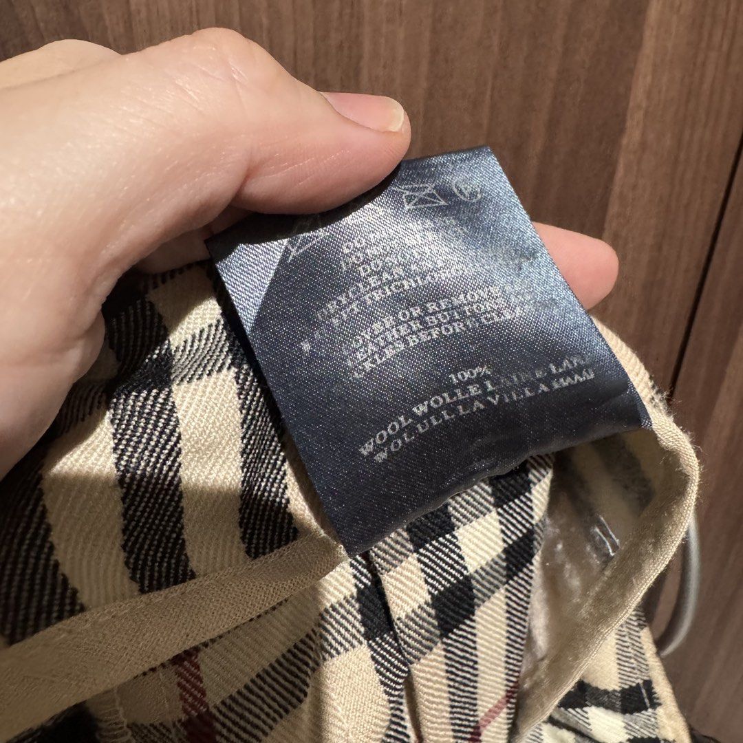 Burberry Skirt (Category: Luxury Apparel) located in Valenzuela. Submitted by shop.spark.joy (Listing ID 1467916546, Image 3). Description: Small to medium.