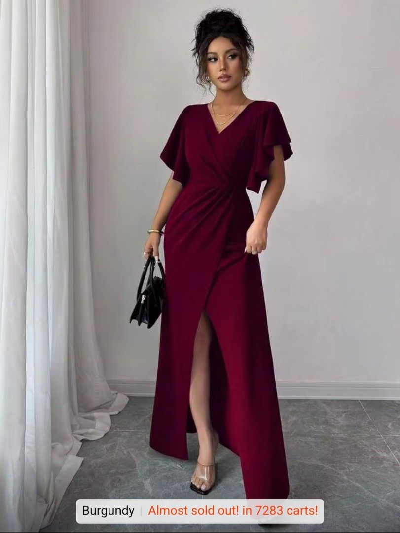 Burgundy long gown (Category: Evening dresses & gowns) located in Mandaluyong City. Submitted by elizadoolittl (Listing ID 1467872616, Image 1). Description: .