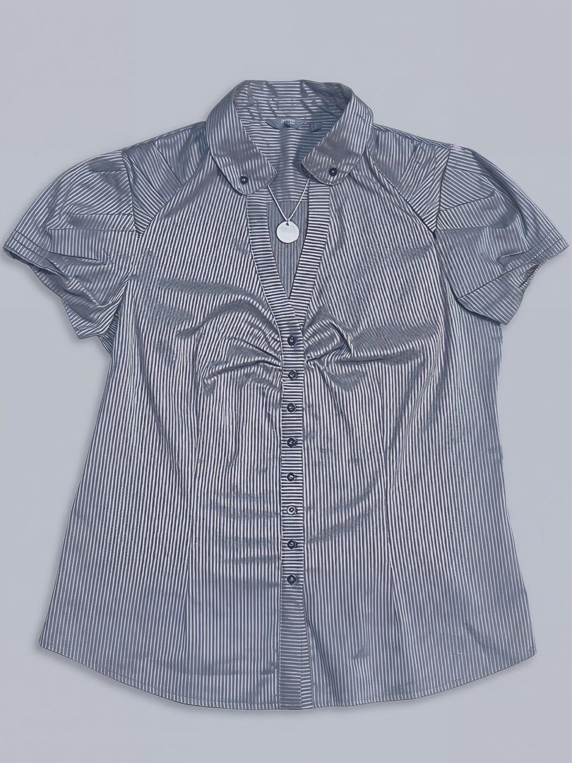 Grey Button-Down Y2K Striped Blouse (Category: Blouses) located in Quezon City. Submitted by justine_xx (Listing ID 1467901311, Image 1). Description: SIZE: small to medium PS. necklace is not included PLEASE READ BEFORE BUYING ‼️ 📍 Location: Batasan Hills, Quezon City, Metro Manila • Payment: GCash / Maya / Bank Transfer (Payment first before ship out) • Courier: Lalamove / Grab (Shipping fee is shouldered by buyer) • Ship Out Schedule: – Weekd