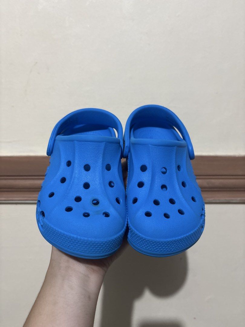 C10 crocs (Category: Babies & Kids Fashion) located in Imus. Submitted by littlebooythriftstore (Listing ID 1467935732, Image 1). Description: Bacoor.
