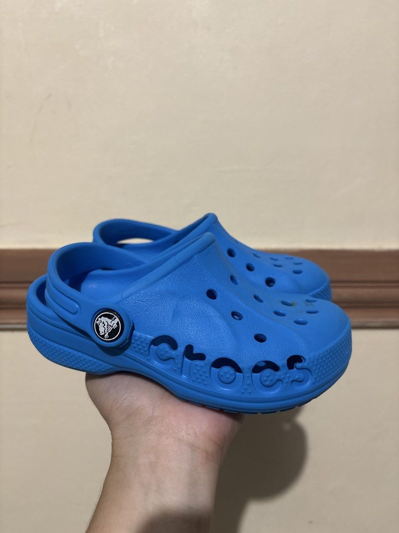 C10 crocs (Category: Babies & Kids Fashion) located in Imus. Submitted by littlebooythriftstore (Listing ID 1467935732, Image 2). Description: Bacoor.