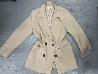 (Category: ) located in . Submitted by grazcloset (Listing ID 1467890634, Image 1). Description: .