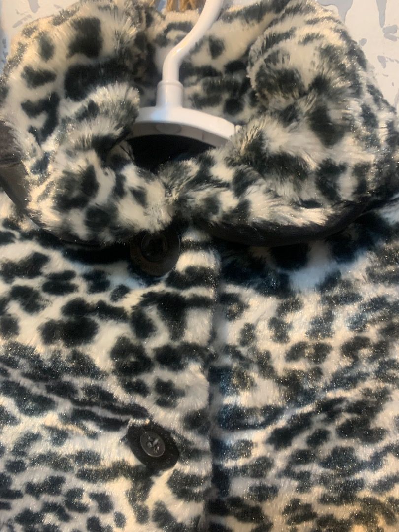Calvin Klein kids coat (Category: Maternity Care) located in Dasmarinas. Submitted by fameandfad (Listing ID 1468045137, Image 2). Description: Authentic Calvin Klein coat soft and Fluffy animal print.