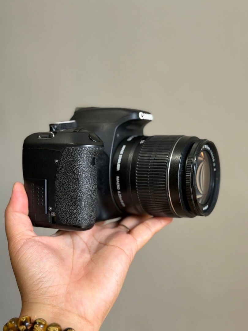 CANON 600D (Category: Cameras) located in Caloocan City. Submitted by shanicks (Listing ID 1467921358, Image 2). Description: FS!! Canon 600D ⸻ Quick Specifications: • 18.0 Megapixel APS-C CMOS Sensor • DIGIC 4 Image Processor • Full HD 1080p Video Recording • 9-Point Autofocus System • 3.0” Vari-Angle LCD Screen • Beginner-Friendly & Budget DSLR ⸻ 📦 Inclusions: Canon 600D Body Canon 18-55mm Kit Lens (Manual Focus) Battery Neck Strap Lens Cap Ca
