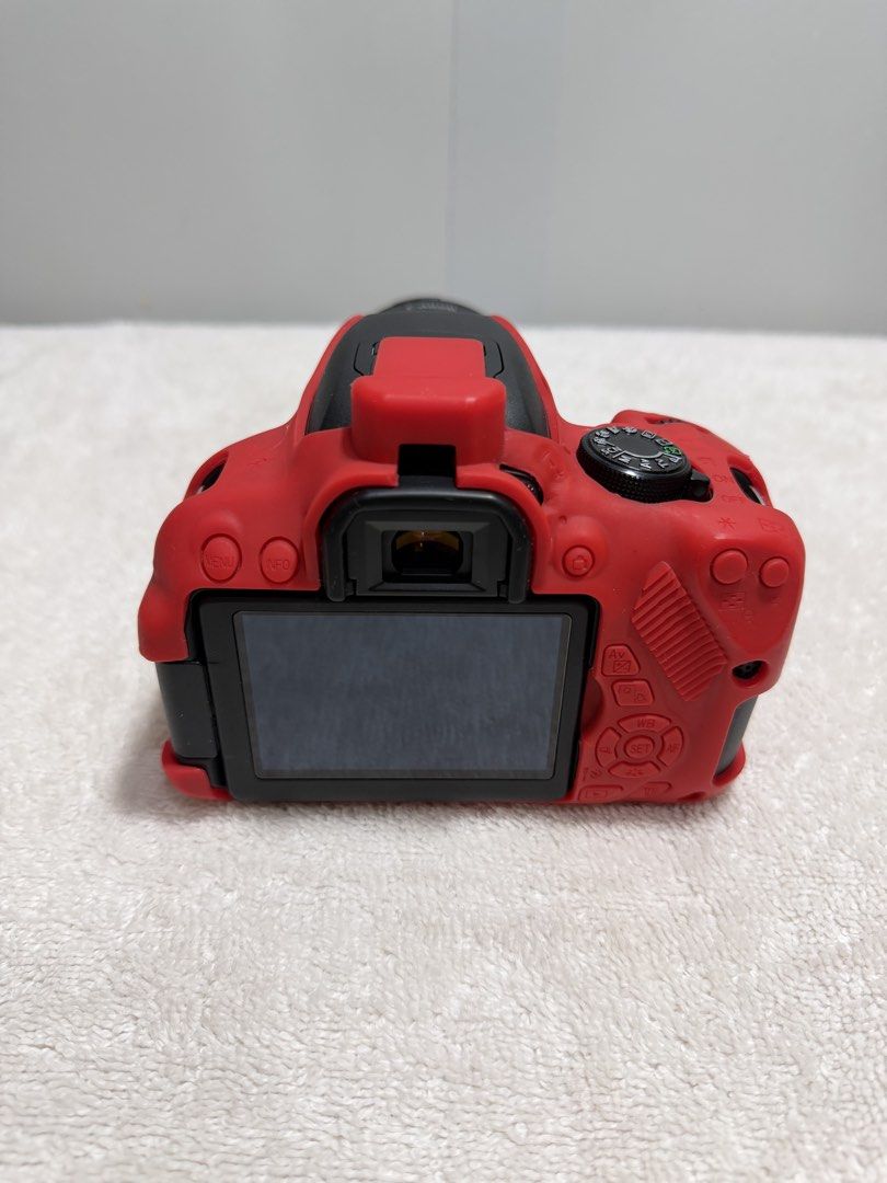 Canon eos 700D (Category: Cameras) located in San Pedro. Submitted by sieee08 (Listing ID 1467923936, Image 2). Description: Selling my Canon EOS 700D DSLR camera with 18-135mm IS STM lens. -Used mainly for family events and travels -Nakatambak na lang / rarely used, reason for selling -Normal signs of use / minor cosmetic marks may be present INCLUSIONS: ⚫️ Canon EOS 700D camera body ⚫️ Canon EF-S 18-135mm f/3.5-5.6 IS STM lens ⚫️ Canon camera b