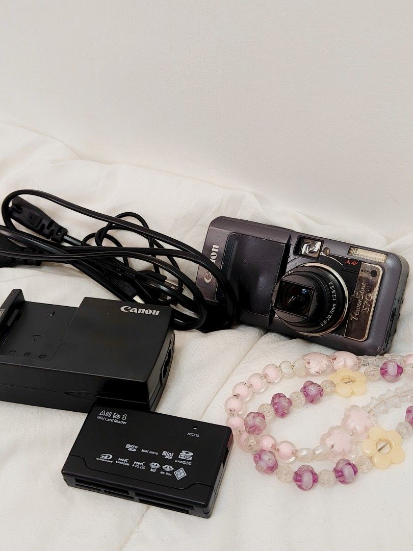 Canon PowerShot S70 Digital Camera Digicam | Full inclusion (Category: Cameras) located in Quezon City. Submitted by chvchuu (Listing ID 1467971395, Image 1). Description: Negotiable! Ready to use♡ Perfect for Film like aesthetic♡ unedited sample photos Feel free to dm for questions and more sample pics♡ ☆ 7.1 megapixels, CCD Sensor ☆ 28mm wide angle lens (perfect for selfies) ☆ can shoot RAW format for more flexible editing (loved by photographe