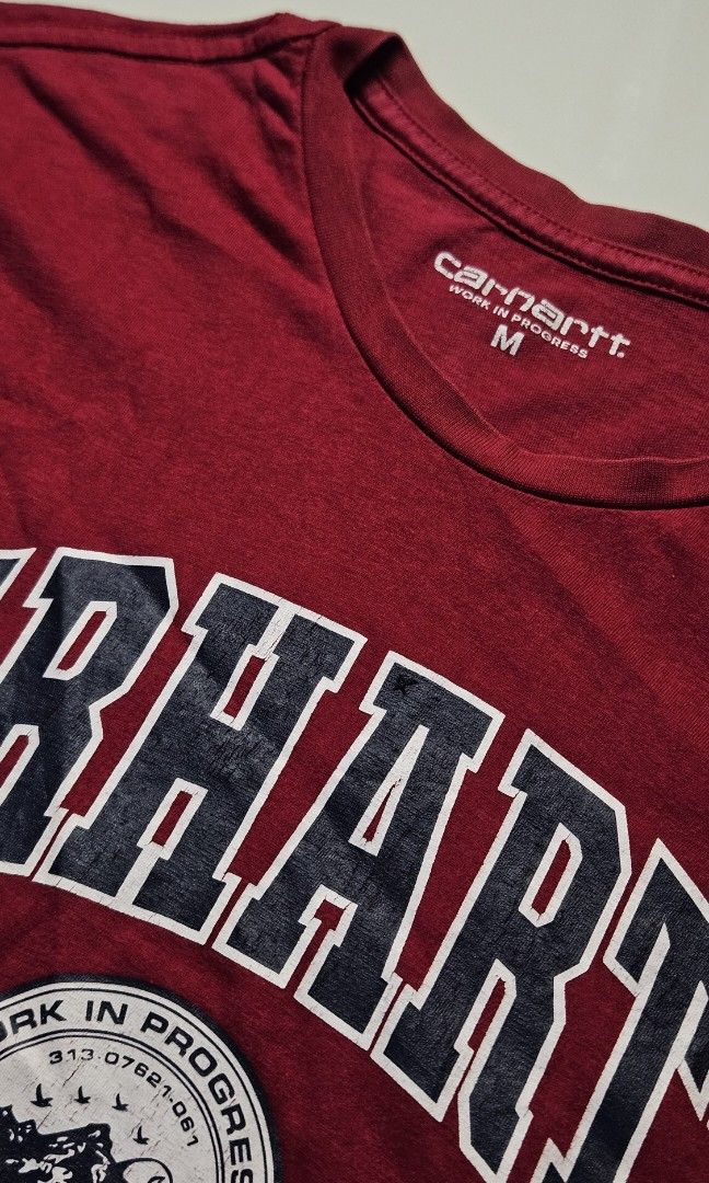 Carhartt (Category: Tshirts & Polo Shirts ) located in Aroroy. Submitted by gabrizz_y (Listing ID 1468019872, Image 3). Description: DIMES: L - 26 | C - 17.7 Issue: Minor print cracks (see photos). slightly nego.