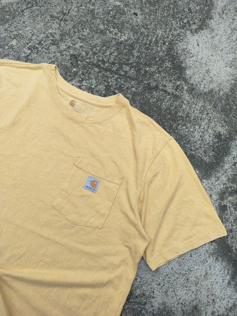 Carhartt K87 (Category: Tshirts & Polo Shirts ) located in Midsayap. Submitted by rogeandrei29987 (Listing ID 1468029545, Image 2). Description: 📌Carhartt K87 Yellow •M on tag •23x30 •9/10 cr •Lints •Vgood Condi MOP: Gcash Courier✈️: Flash Express Unli vouch/Vc with item Loc: Parang, Maguindanao❤️.