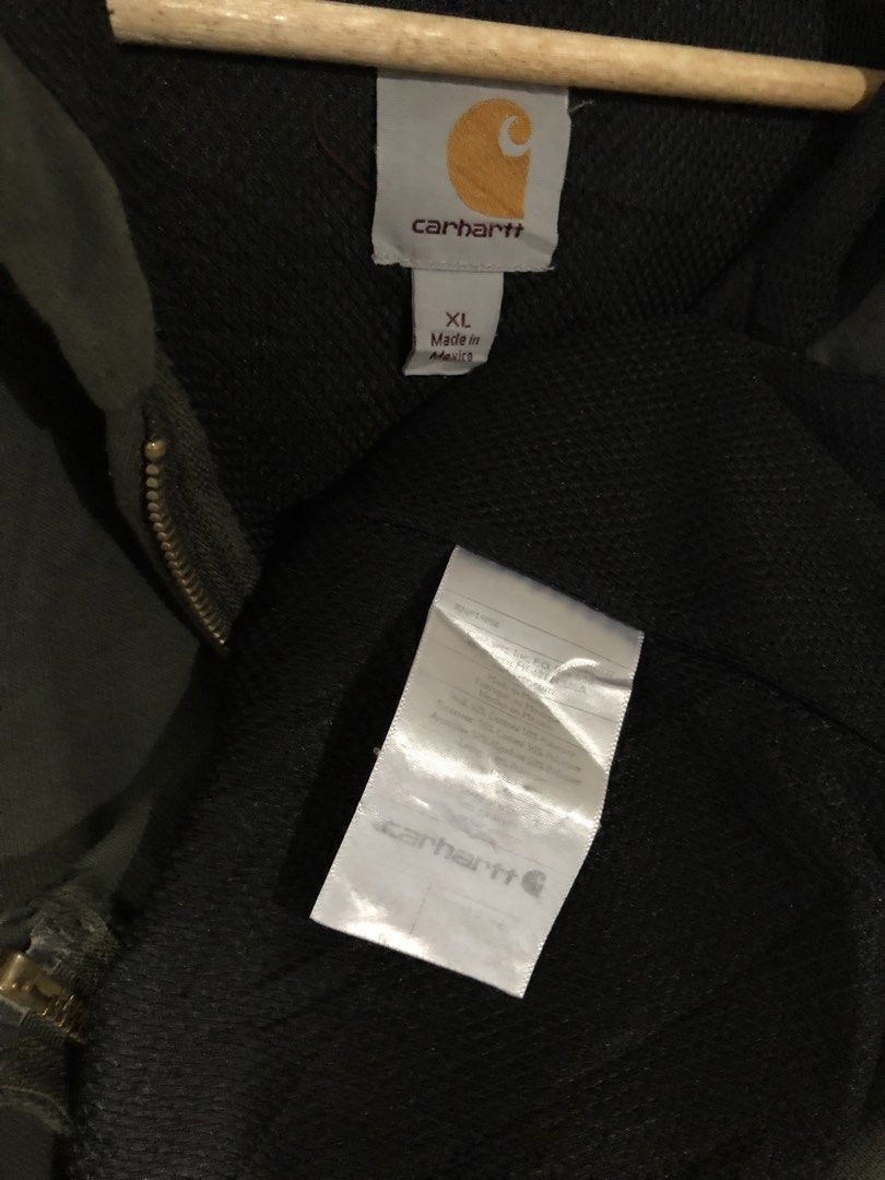 Carhartt Rein Defender (Category: Hoodies) located in Plaridel. Submitted by eco_chic_finds (Listing ID 1467878823, Image 3). Description: Carhartt Rein Defender Authentic/Original Size: XL Width: 28 Length: 31 Like new Condition 9.8/10 Colorrate Issue: naputol yung zipper puller nya check last photo .
