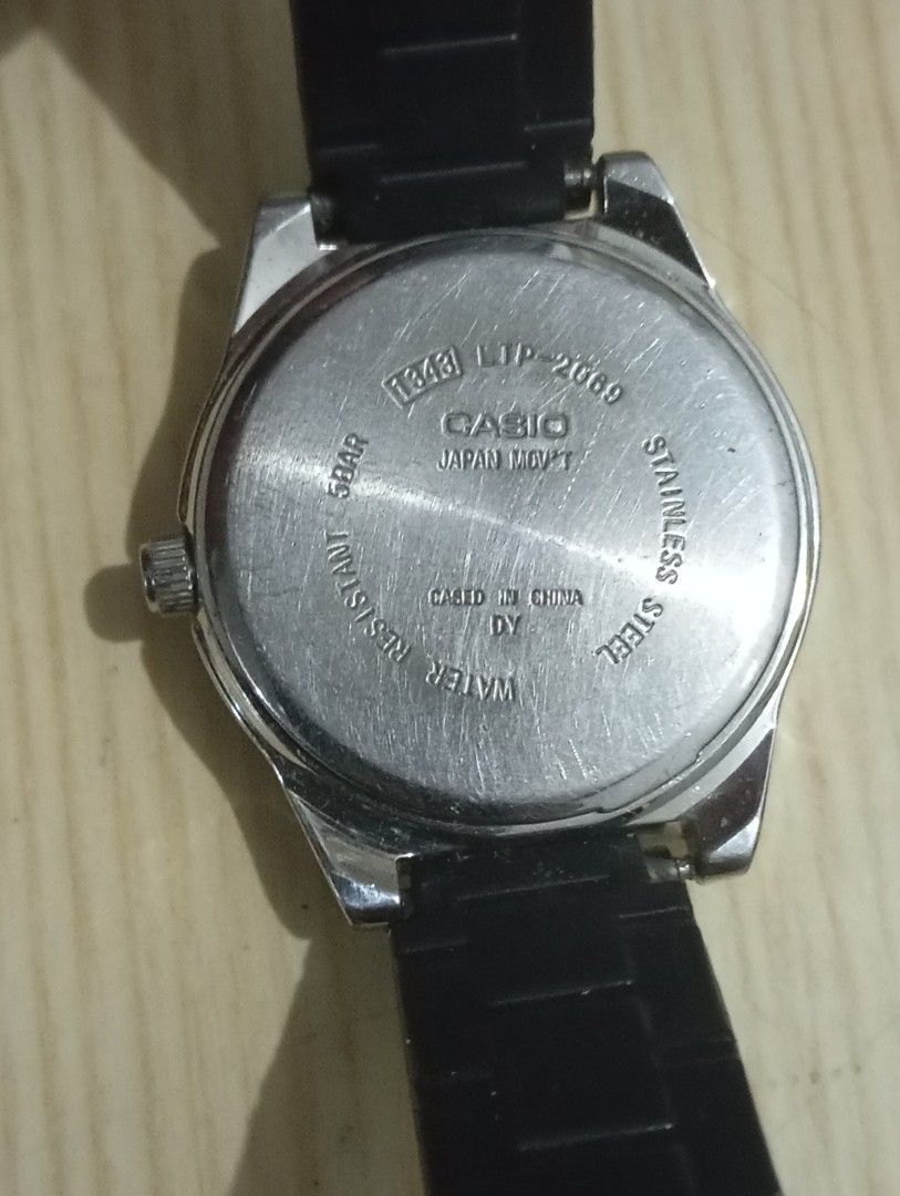 Casio (Category: Women's Watches) located in Las Pinas. Submitted by quick_deals_great_finds2 (Listing ID 1468045003, Image 3). Description: Original good working condition Quartz with battery 30mm working dials.