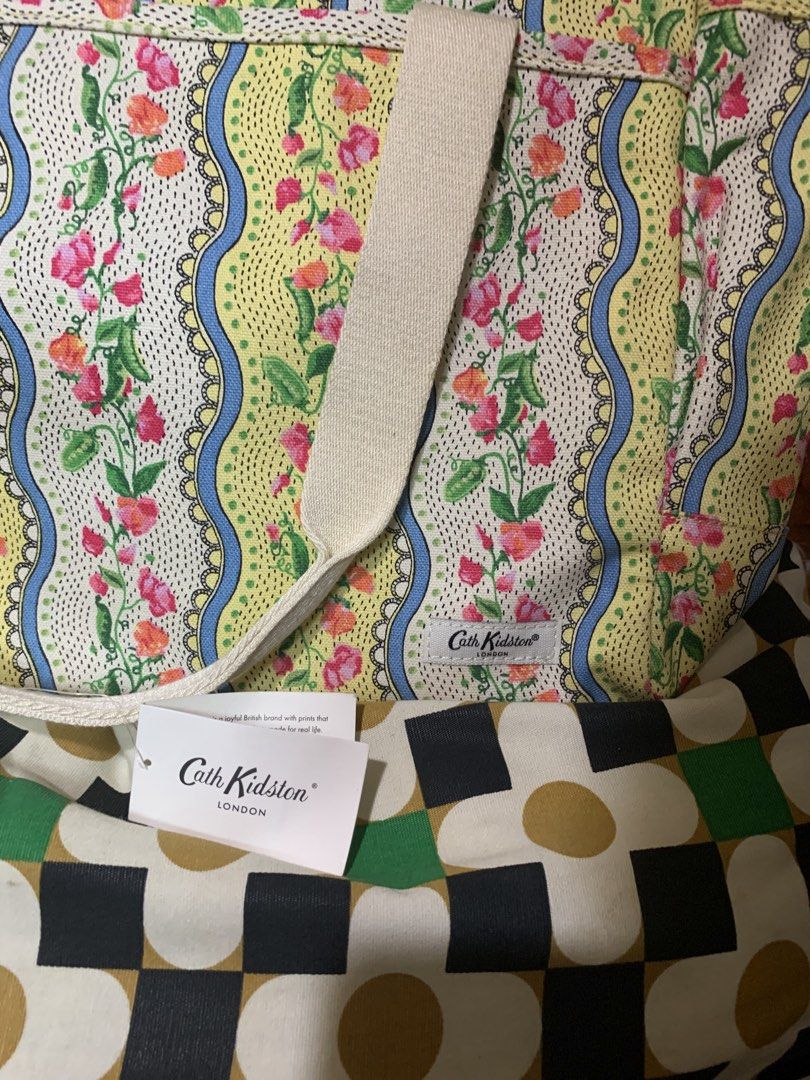 Cath Kidston Tote bag/sling bag (Category: Tote Bags) located in General Trias. Submitted by vpshoppe (Listing ID 1467991859, Image 3). Description: Cath Kidston Tote bag/with strap brandnew floral design L-11 inches/28 cm/width l-17 inc/44cm wide-3 1/2 inc/9cm with tag for sure buyer only .