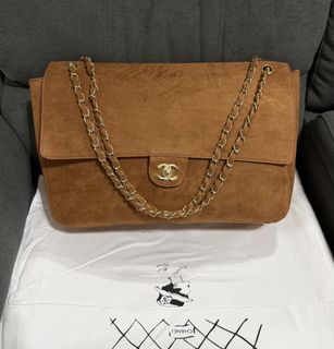 (Category: ) located in . Submitted by chic.bags (Listing ID 1467913067, Image 1). Description: .