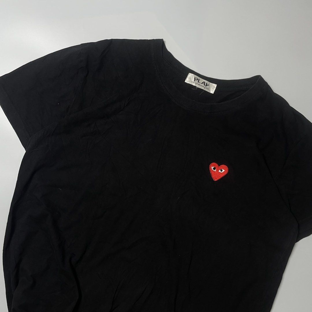 CDG PLAY (Category: Formal Shirts) located in Cavite. Submitted by ferrerapparel. (Listing ID 1467853603, Image 2). Description: Excellent condition Color rate:9.5/10 M-L Need wash.
