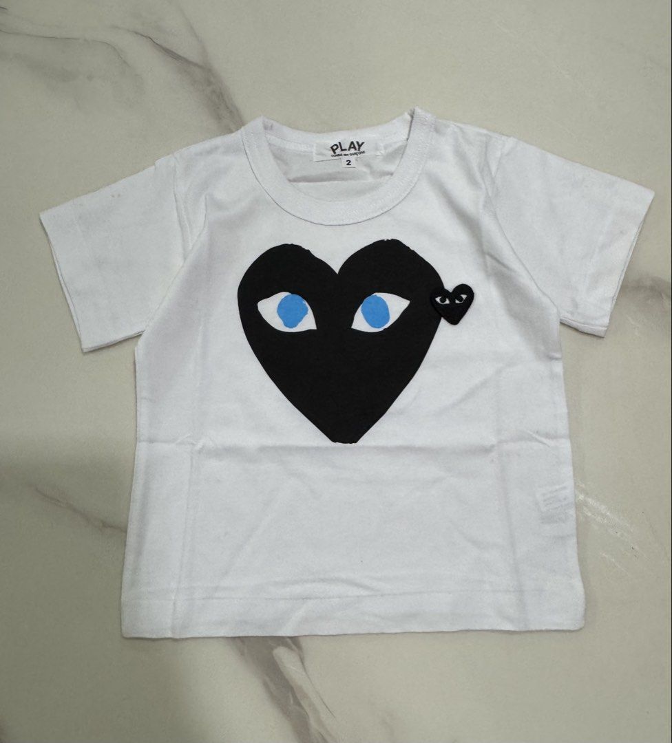 Cdg play kids Tshirt (Category: Babies & Kids Fashion) located in Cavite. Submitted by avikareyes1215 (Listing ID 1467991867, Image 1). Description: For sale Cdg play kids tshirt P800 PER PIECE Authentic No issues Pm me Rfs: decluttering di na kasya sa pamangkin ko.