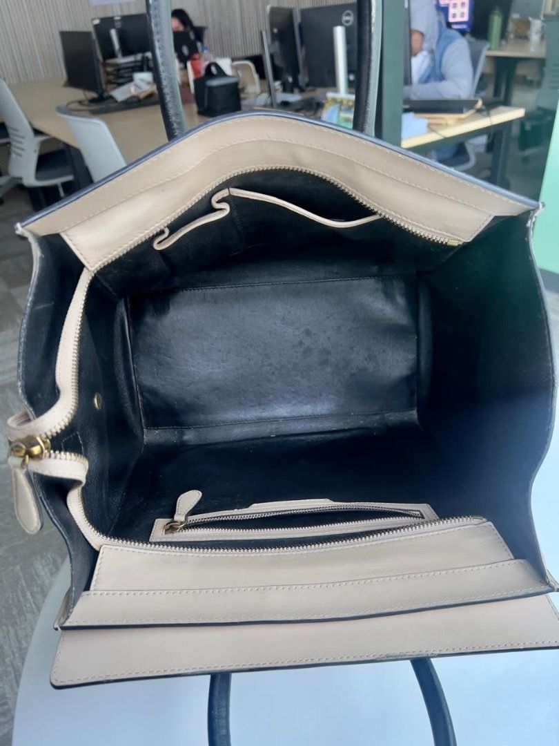 Celine Shoulder Bag (Category: Tote Bags) located in Imus. Submitted by zealturtle.286e76 (Listing ID 1467924886, Image 2). Description: Selling just to buy a new bag 😂🫣 Mint condition! 📍SM City Bacoor 📦 LBC, Grab, Lalamove or J&T .