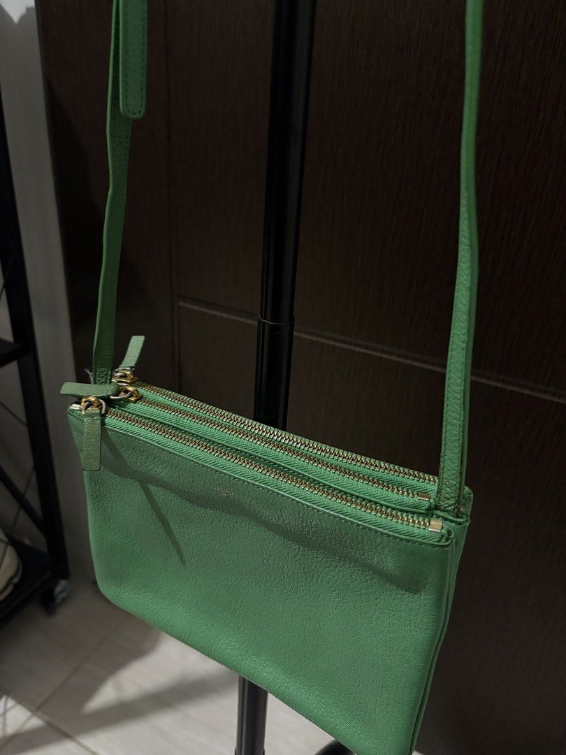CELINE SMALL TRIO LEATHER SHOULDER BAG (Category: Luxury Bags & Wallets) located in Naga. Submitted by sislovesme (Listing ID 1467986061, Image 3). Description: •IN GOOD CONDITION • HAS MINOR SIGN OFF USE ON STRAP,RUBS CHECK PICS •AUTHENTIC •WIDTH 8.5 INCHES •HEIGHT 6 INCHES.