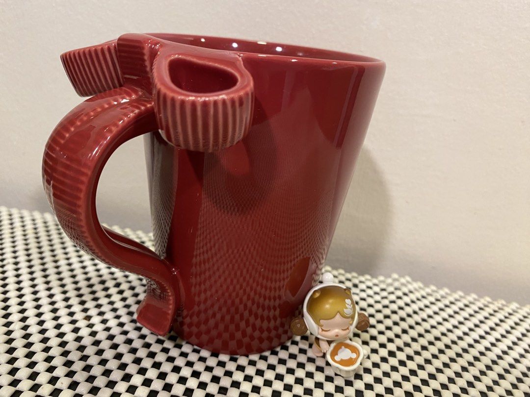Ceramic Ribbon Mugs Blue and Red (Category: Coffee & Tea Tableware) located in Cainta. Submitted by lilxbigloveplayhouse (Listing ID 1467847405, Image 2). Description: - 380php each - Available to buy individually or as set.
