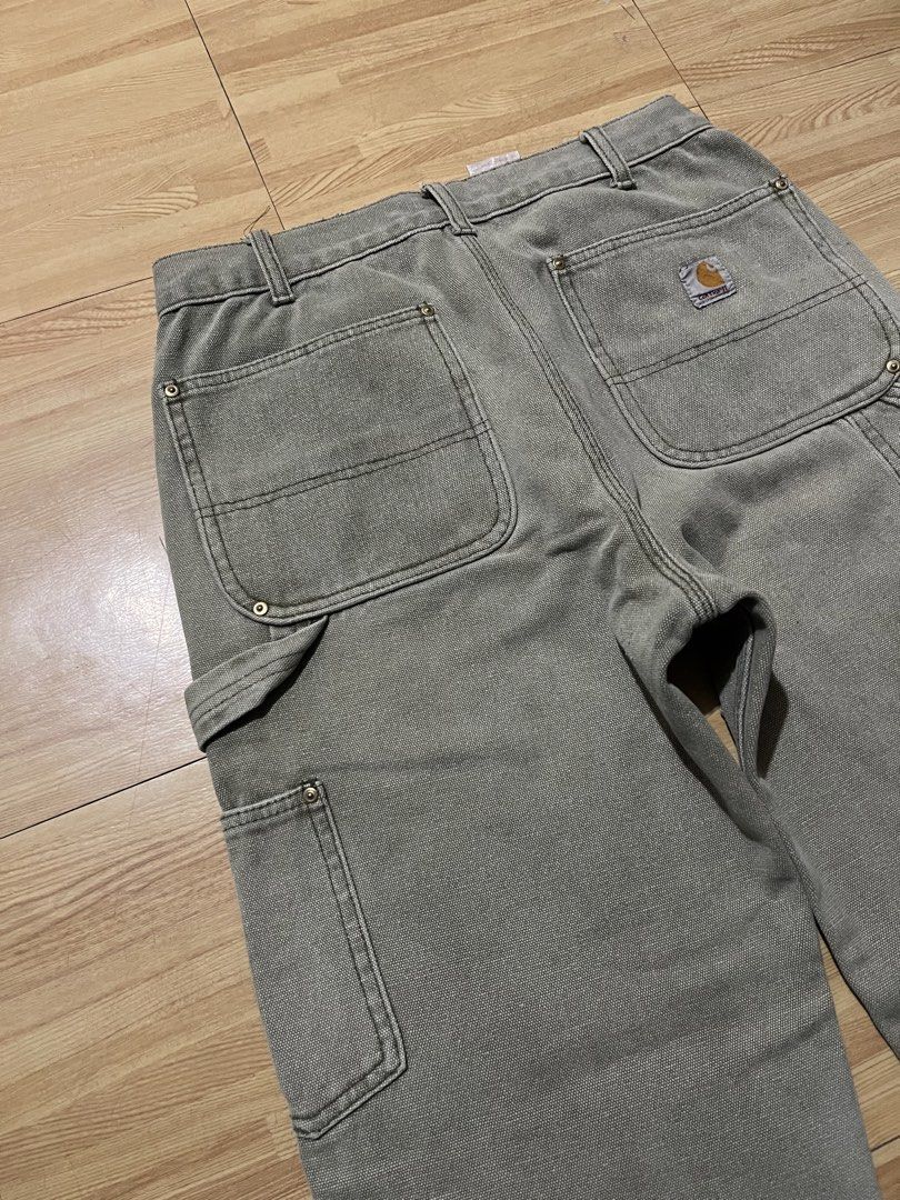 CH double knee BO1 MOS (Category: Jeans) located in Mabalacat. Submitted by brkebys00 (Listing ID 1468011872, Image 2). Description: Very good condition Need replacement zipper.