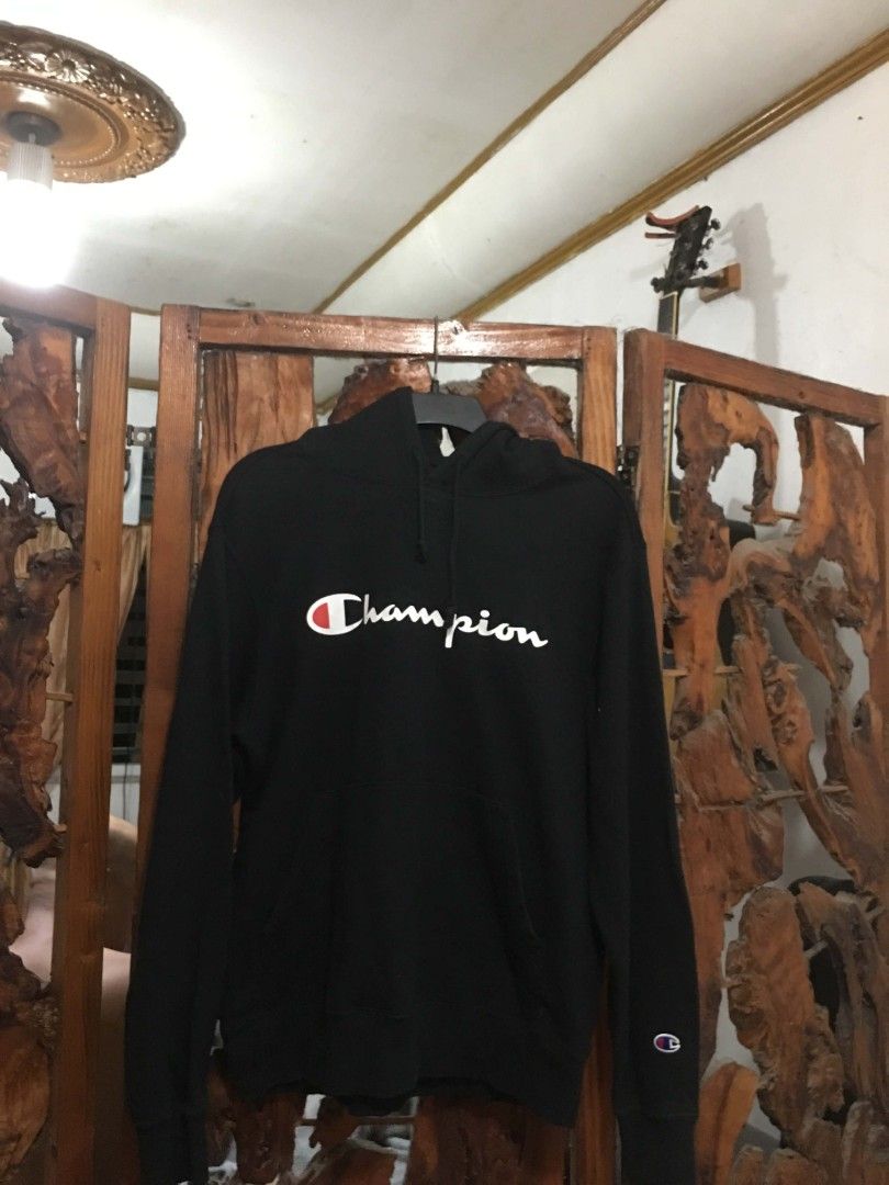 Champion Black Script Logo Hoodie (Category: Hoodies) located in Manila. Submitted by teo.curated (Listing ID 1467994506, Image 1). Description: - Authentic black Champion hoodie with signature red and white script logo - Comfortable adjustable drawstring hood and front kangaroo pocket - Features the iconic Champion 'C' patch embroidery on the left sleeve cuff - Ribbed cuffs and hem to trap warmth - Easy-to-style basic piece for daily wear, perfe