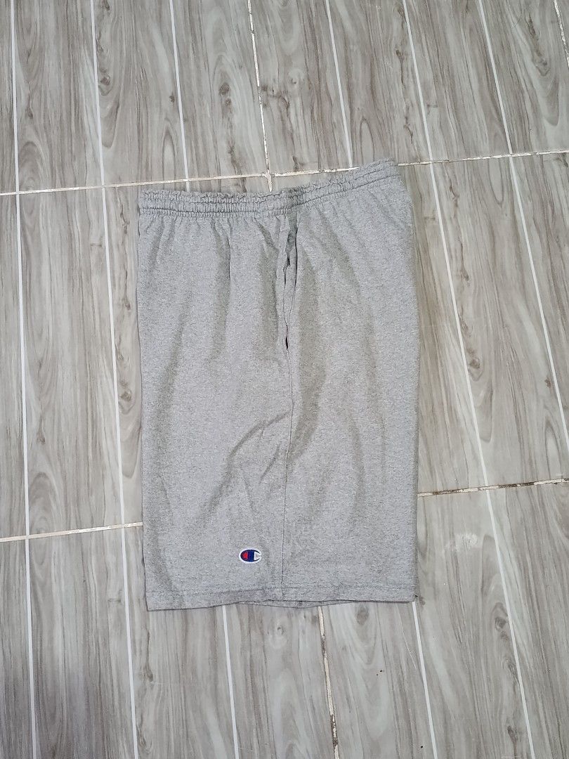 CHAMPION MINI LOGO COTTON SHORT (freeshipping) (Category: Shorts) located in Quezon City. Submitted by gyl-stop (Listing ID 1468015654, Image 2). Description: free shipping 26-32 x 19 excellent condi cr: 9.8/10 issue: none.