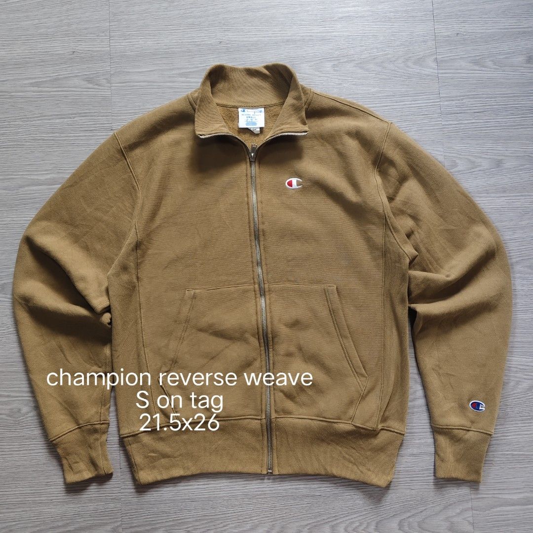 champion reverse weave jacket (Category: Coats, Jackets and Outerwear) located in Amadeo. Submitted by josephotep (Listing ID 1467922902, Image 2). Description: champion reverse weave jacket S on tag 21.5x26 small to medium fit as new no issue. 750 plus sf. loc cavite pm📥.