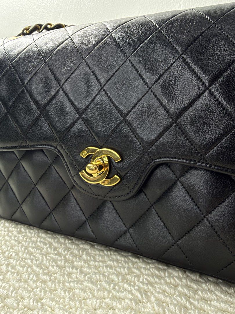 Chanel Classic Double Flap Bag (Category: Luxury Bags & Wallets) located in Manila. Submitted by corte.collection (Listing ID 1467888625, Image 2). Description: Pre-loved, mint / like new condition 🙌🏻 Limited stock on hand & lowest in the market 📍Meetups @ Makati area or BGC / Shipping Worldwide 📩 Message me for more info & pictures 📲 Follow our FB Page @ Corté.