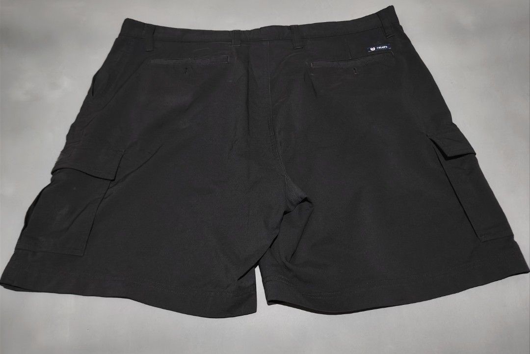 Chaps Solid Black Cargo Shorts (Category: Shorts) located in Naga. Submitted by makuri_4400 (Listing ID 1467987380, Image 2). Description: ‎​L - 21 ‎ ‎W - 20 ‎ ‎Leg hole - 13.5 ‎ ‎Issue - small pinhole.