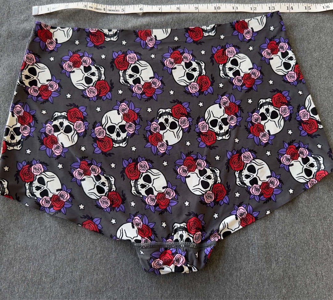 cheeck boss L (Category: Undergarments & Loungewear) located in San Jose. Submitted by 99ners (Listing ID 1467917135, Image 2). Description: .
