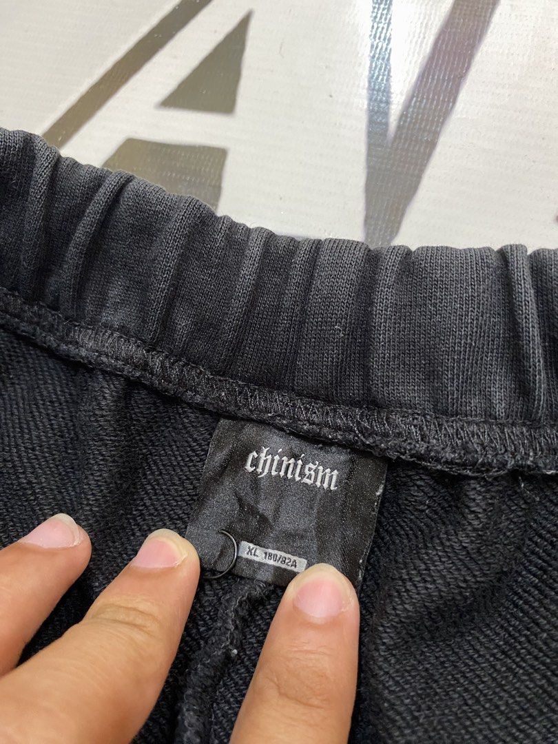 Chinism Sweat Short (Category: Shorts) located in Rosario. Submitted by thrift_king_ali (Listing ID 1467857123, Image 3). Description: Chinism XL on tag Dimes: W-30 to 38 L-18 no issue excellent condition 350+sf.