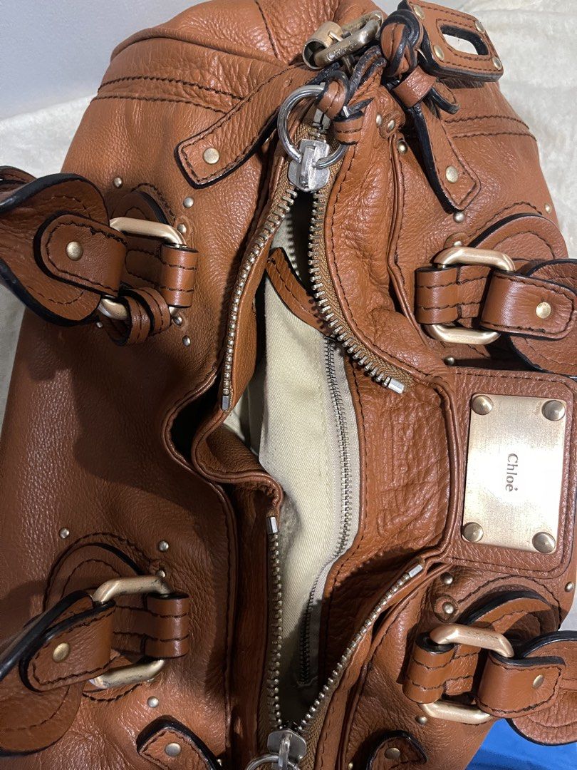 Chloe Paddington Bag no padlock (Category: Luxury Bags & Wallets) located in Quezon City. Submitted by cassyystuffnthings (Listing ID 1467852922, Image 2). Description: •NGA •with dustbag • ykk zip, coded •lost padlock .