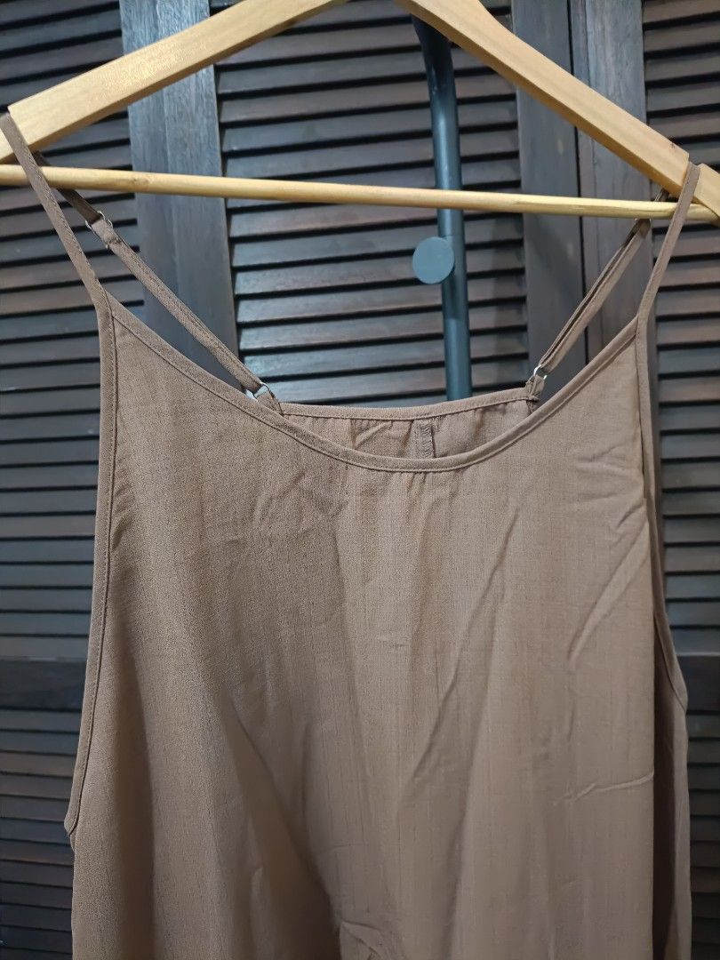 Chocobrown Jumpsuit (Category: Jumpsuits) located in Manila. Submitted by byjrb (Listing ID 1468039183, Image 3). Description: 🛍️ Brand-new items from SHEIN, Emery Rose, Zaful & more! Size : Large to XL 📦 Shipping: LBC / J&T / Lalamove 💸 MOP: GCash / BPI only DM for inquiries! 💌.