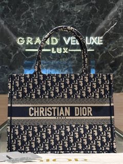 (Category: ) located in . Submitted by grandvelluxe (Listing ID 1468043001, Image 1). Description: .