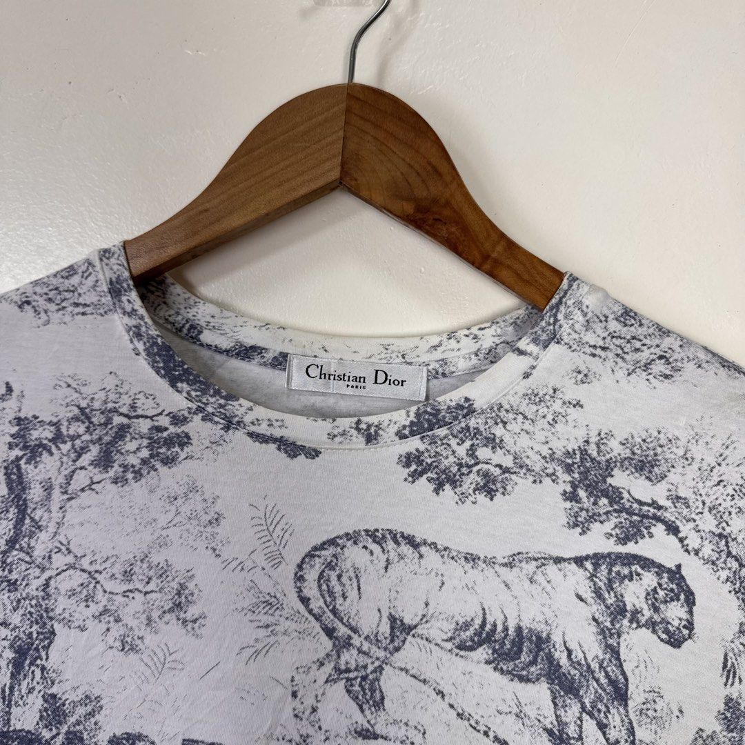 Christian Dior Womens Shirt (Category: Shirts) located in Calasiao. Submitted by liascorner (Listing ID 1467980393, Image 3). Description: W;18 L:25 9.5/10.