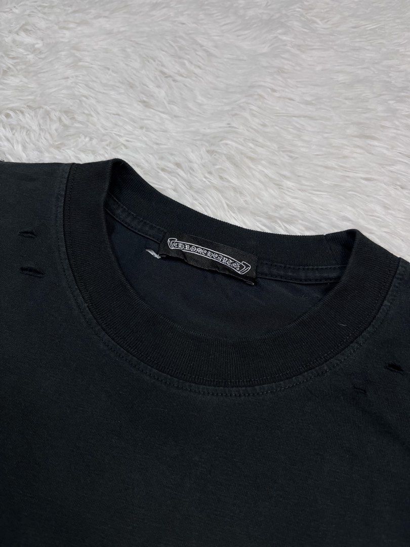 Chrome Hearts (distressed) (Category: Formal Shirts) located in Manila. Submitted by bagayanagi11491 (Listing ID 1467901100, Image 3). Description: Excellent Condition Size: Large Dimes: 22x27 Issue: none As new to napaka solid. Heavy cotton and embroidered design.