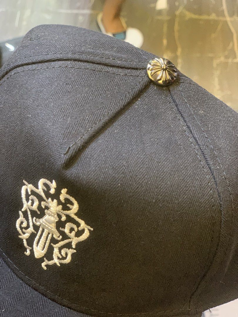 CHROME HEARTS VINE DAGGER CAP (Category: Caps & Hats) located in Manila. Submitted by scarlett_hope (Listing ID 1467929926, Image 2). Description: .